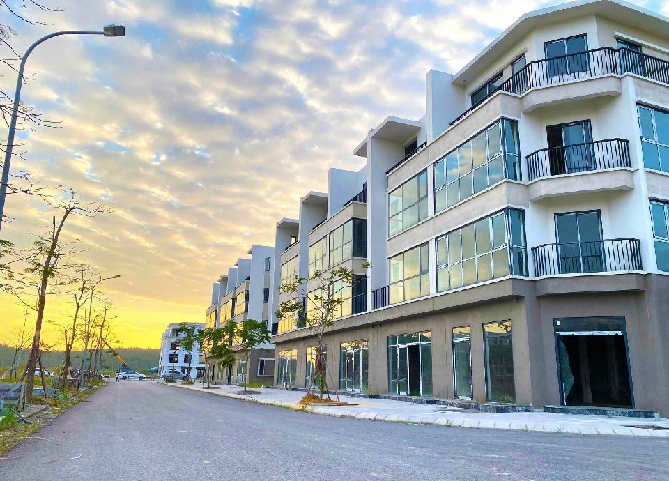 bán liền kề FLC Tropical City